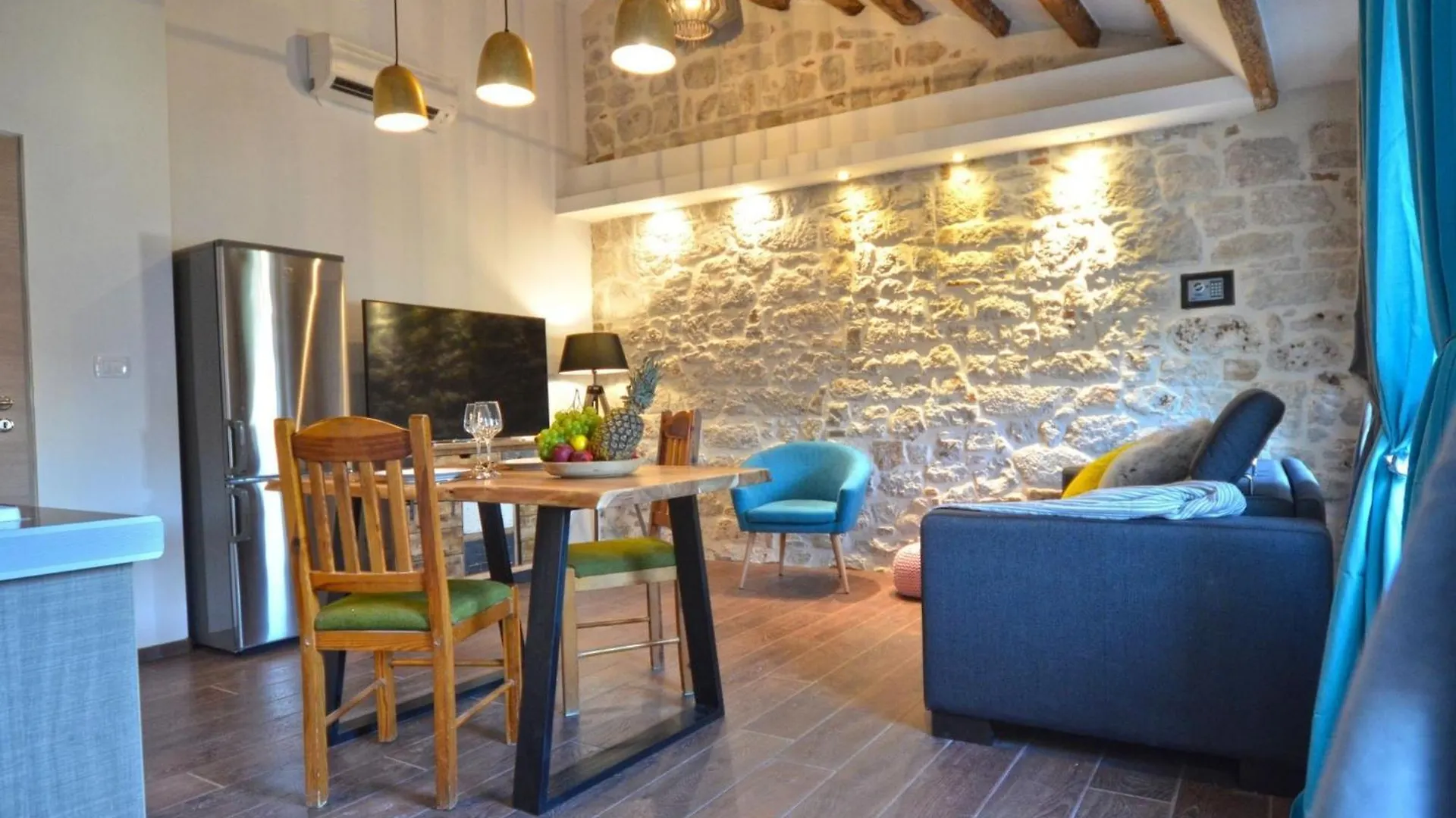 Elegant Rovinj Old Town Apartment - One Bedroom Apartment